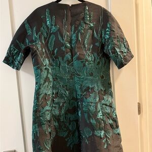 Elegant Green and Black Midi Dress